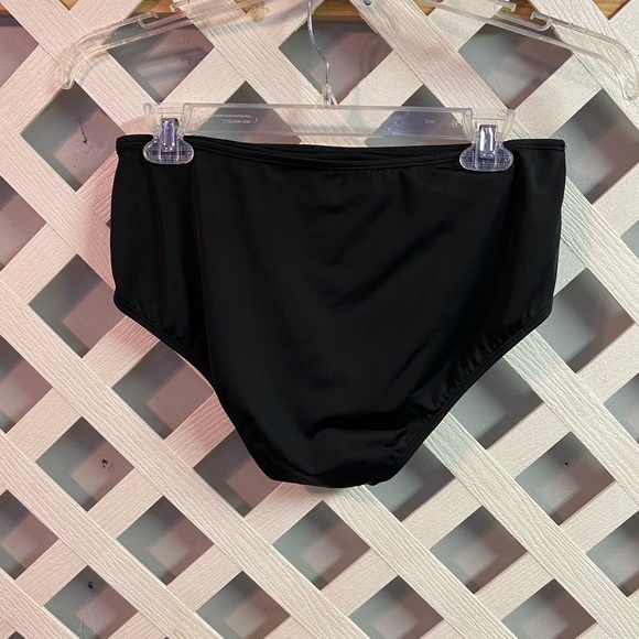 Kim Gravel x Swimsuits for All Flowy Tankini and Brief Set Solid Onyx Regular 12 - Picture 6 of 7